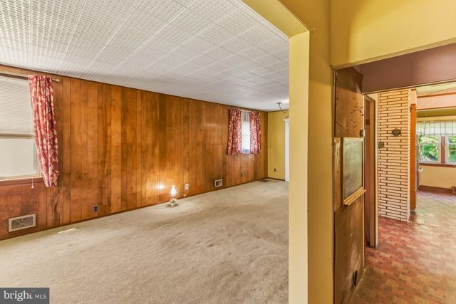231 GREENWOOD AVE, Gloucester City, NJ 08030