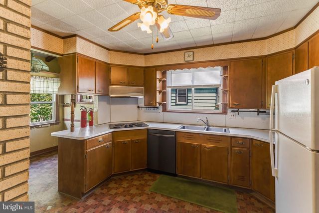 231 GREENWOOD AVE, Gloucester City, NJ 08030