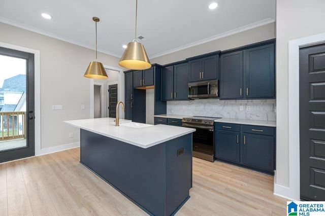 4528 EVERLEE PARKWAY, Hoover, AL 35244