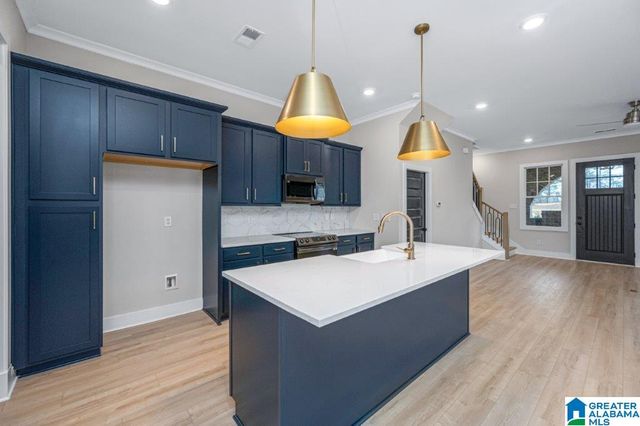 4528 EVERLEE PARKWAY, Hoover, AL 35244
