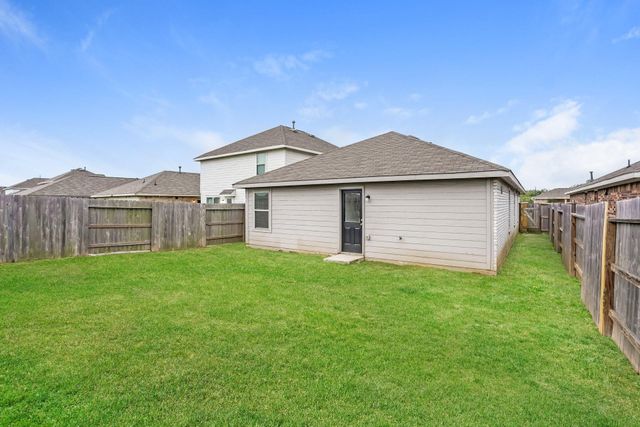 9214 Burnet Fields Drive, Baytown, TX 77521