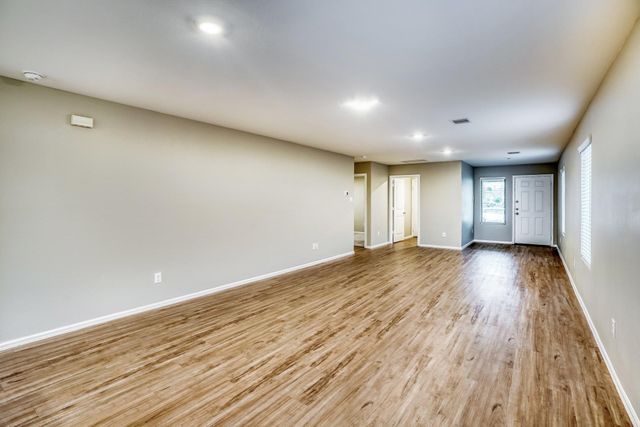 9214 Burnet Fields Drive, Baytown, TX 77521