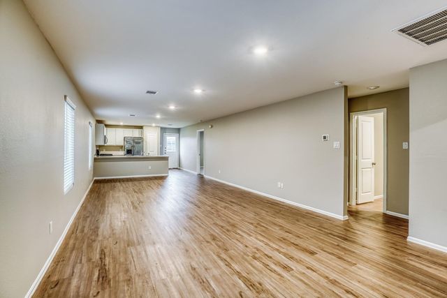 9214 Burnet Fields Drive, Baytown, TX 77521