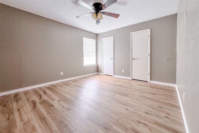 1044 Southmoor Drive 1050, Arlington, TX 76010