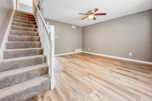 1044 Southmoor Drive 1050, Arlington, TX 76010