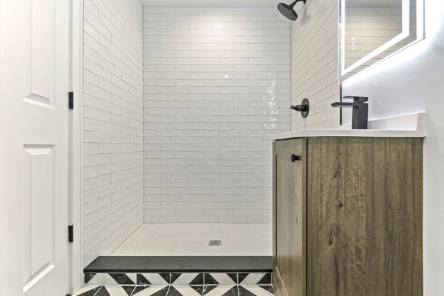 8409 Newland Avenue, Burbank, IL 60459