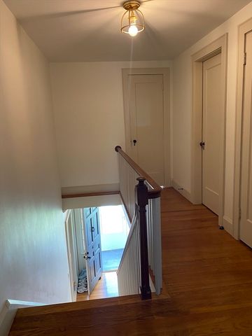 60 Rencelau St, Springfield, MA 01118