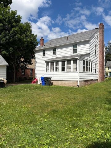 60 Rencelau St, Springfield, MA 01118