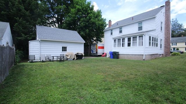 60 Rencelau St, Springfield, MA 01118