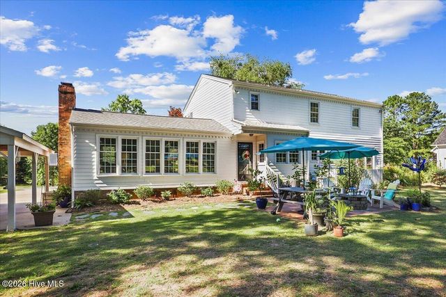 206 Ramblewood Drive, Mount Olive, NC 28365