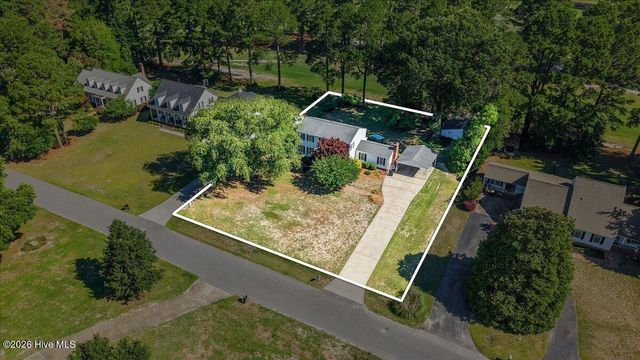 206 Ramblewood Drive, Mount Olive, NC 28365