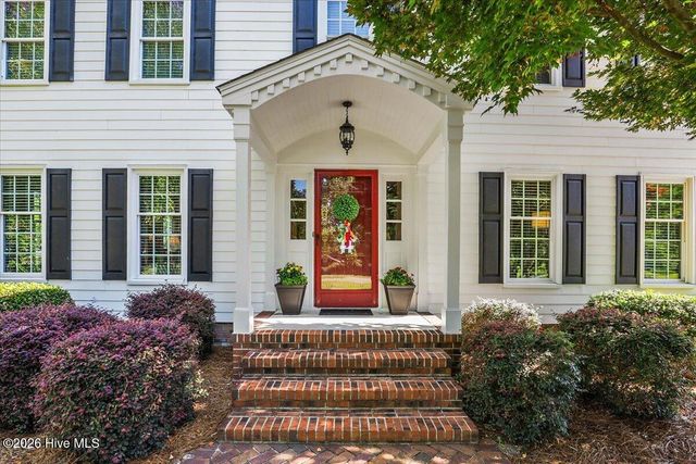 206 Ramblewood Drive, Mount Olive, NC 28365