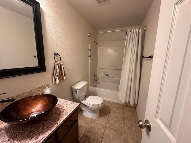 484 Moonwalker TRL, Buda, TX 78610