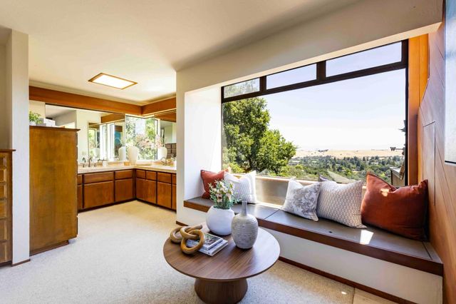 285 Escobar Road, Portola Valley, CA 94028