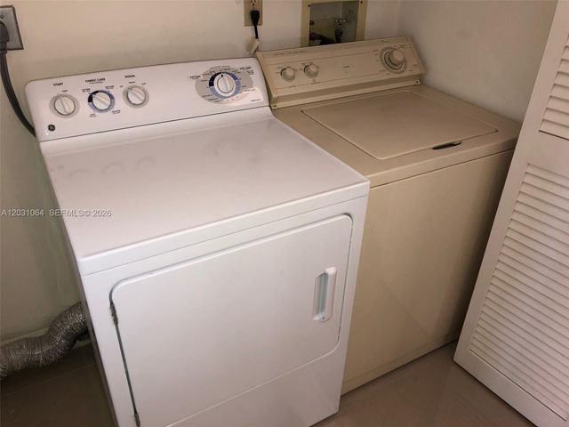 9082 SW 112 Place, Miami, FL 33176