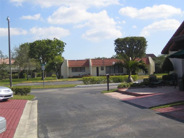 9082 SW 112 Place, Miami, FL 33176