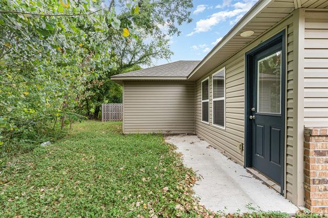 840 Highgarden Circle, Noble, OK 73068