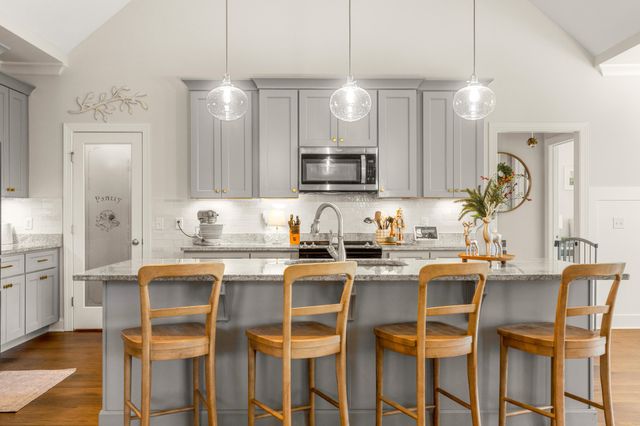 6335 Satjanon Drive, Ooltewah, TN 37363