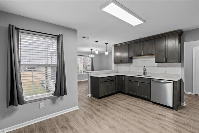 5127 Cypress Point CIR, Virginia Beach, VA 23455