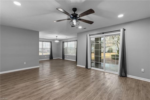 5127 Cypress Point CIR, Virginia Beach, VA 23455