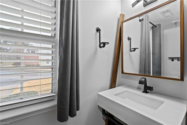 5127 Cypress Point CIR, Virginia Beach, VA 23455