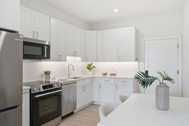 66 Tileston St 9, Everett, MA 02149