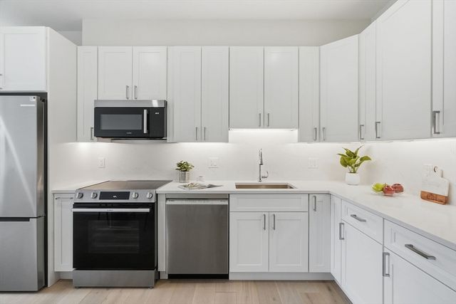 66 Tileston St 9, Everett, MA 02149