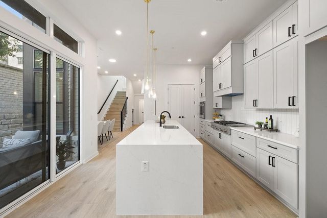 4214 Endurance WAY, Austin, TX 78731