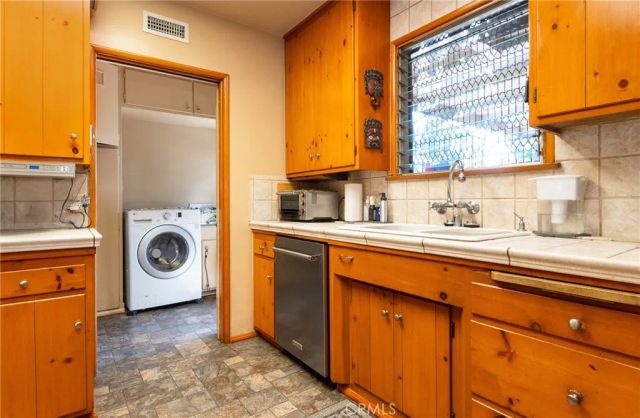 2201 Roosevelt Avenue, Altadena, CA 91001
