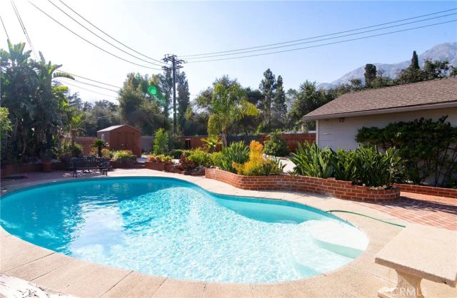 2201 Roosevelt Avenue, Altadena, CA 91001
