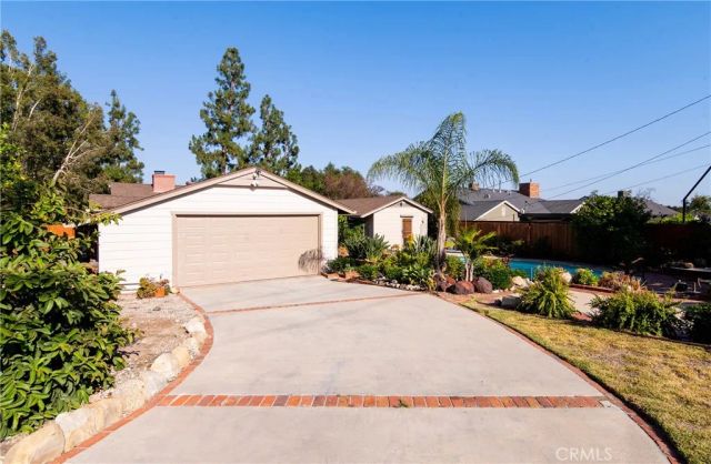 2201 Roosevelt Avenue, Altadena, CA 91001
