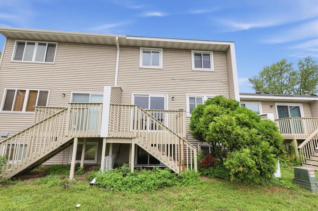 7509 Whitney Drive, Apple Valley, MN 55124 — photo 2