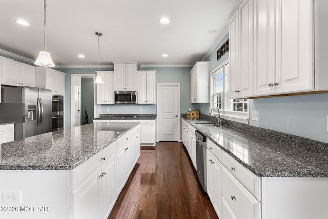 10 Gina Drive, Allentown, NJ 08501