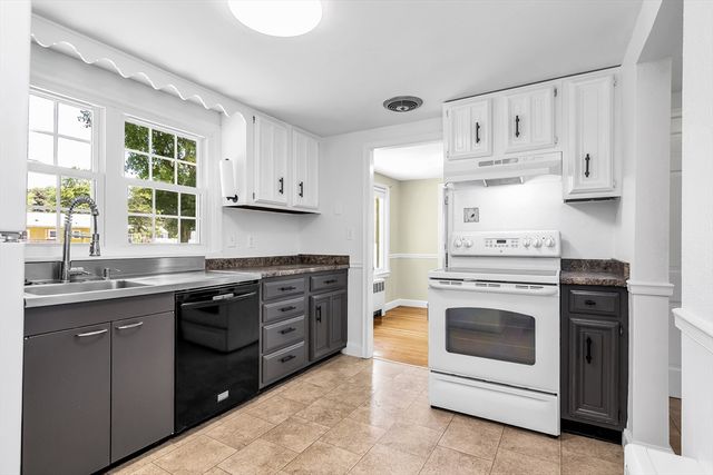 370 Main St, Holden, MA 01520