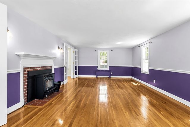370 Main St, Holden, MA 01520