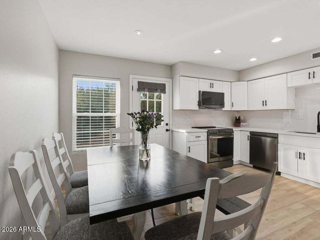 542 W Palm Lane, Phoenix, AZ 85003