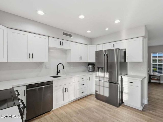 542 W Palm Lane, Phoenix, AZ 85003