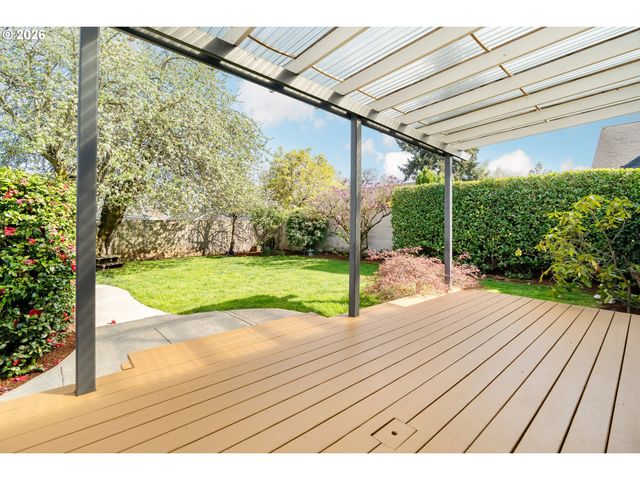 6716 N COMMERCIAL Ave, Portland, OR 97217