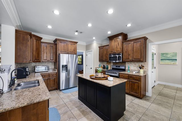 3285 SHADOWOOD LN, Corinth, MS 38834