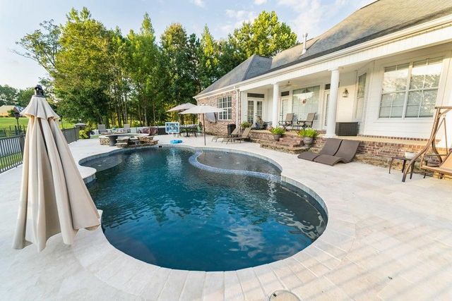 3285 SHADOWOOD LN, Corinth, MS 38834