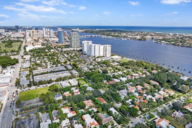 308 BARCELONA Road, West Palm Beach, FL 33401