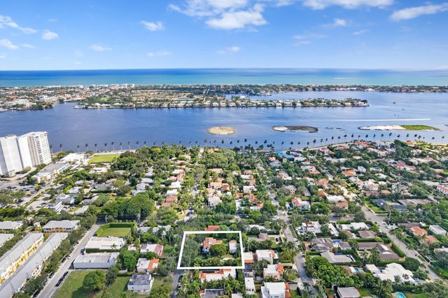 308 BARCELONA Road, West Palm Beach, FL 33401