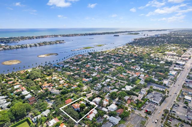 308 BARCELONA Road, West Palm Beach, FL 33401