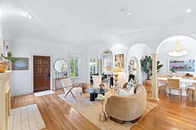 308 BARCELONA Road, West Palm Beach, FL 33401
