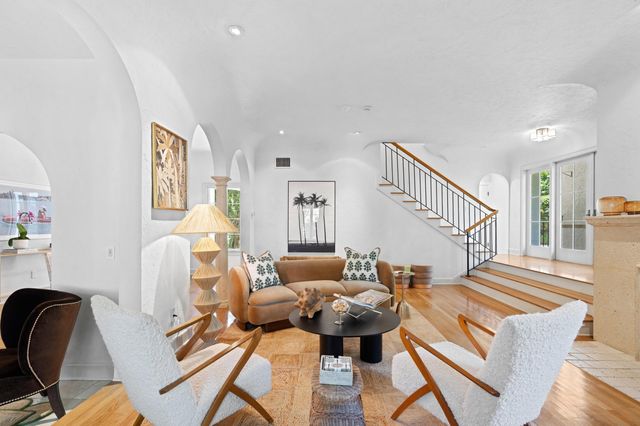 308 BARCELONA Road, West Palm Beach, FL 33401