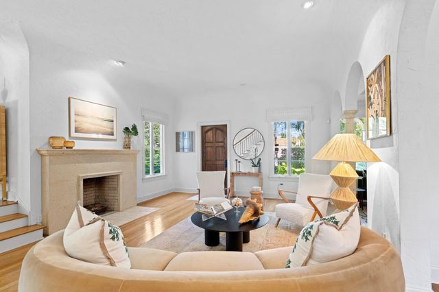 308 BARCELONA Road, West Palm Beach, FL 33401
