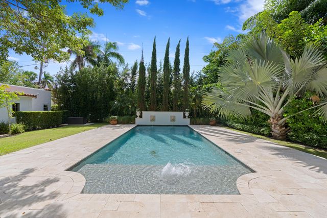 308 BARCELONA Road, West Palm Beach, FL 33401