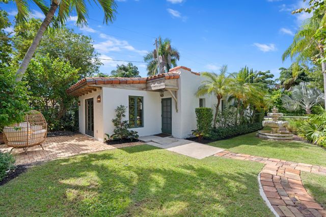 308 BARCELONA Road, West Palm Beach, FL 33401