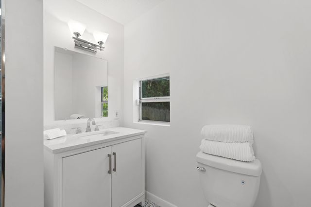 308 BARCELONA Road, West Palm Beach, FL 33401