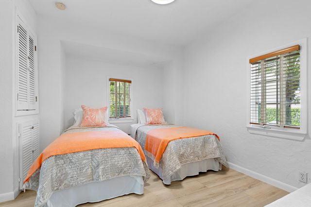 308 BARCELONA Road, West Palm Beach, FL 33401